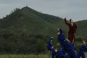 Hương Tràm tái xuất với sản phẩm âm nhạc dân gian đương đại