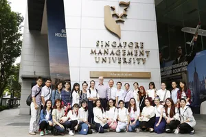 Sinh viên chương trình chất lượng cao của Trường ĐH Kinh tế - Luật  TPHCM thực tập tại Singapore
