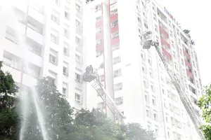 Diễn tập chữa cháy, cứu hộ bằng xe thang tại chung cư Thái An 3 và 4 (quận 12, TPHCM)