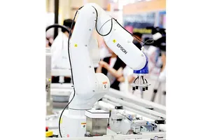 Epson đưa các giải pháp robot công nghiệp vào Việt Nam