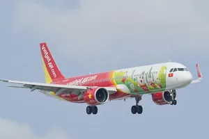 6 tháng đầu năm doanh thu quốc tế của Vietjet tăng 51%, doanh thu phụ trợ tăng 43%