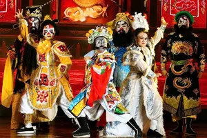 Các nghệ sĩ Nhà hát Nghệ thuật hát bội TPHCM biểu diễn trong chương trình tọa đàm “Số hóa dữ liệu văn hóa, du lịch TPHCM” vào tháng 7-2026. Ảnh: NHÀ HÁT NGHỆ THUẬT HÁT BỘI TPHCM CUNG CẤP