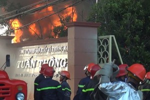 The fire occurred at Tuan Thong Production and Trading Co.,Ltd in Binh Chanh District.