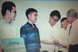 Lawrence S.Ting Fund offers scholarships worth VND 8.46bln