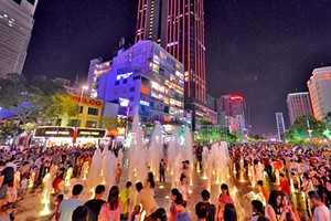 Nguyen Hue walking street (Photo: Sggp)