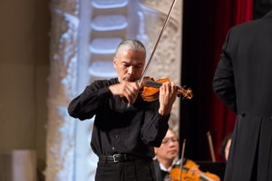 Vietnamese-French violinist Stéphane Tran Ngoc to perform in HCMC