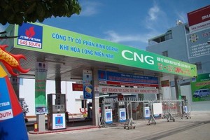HCM City will build more CNG filling stations to meet refueling demand of buses running on CNG. (Illustrative photo: www.pvgas.com.vn)