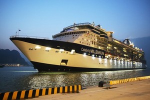 Ha Long In’l Passenger Port welcomes celebrity cruises for the first time