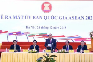 Prime Minister Nguyen Xuan Phuc speaks at the launch ceremony (Photo: VNA)