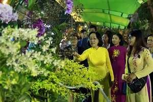 City’s leaders visit Ho Chi Minh City’s Spring Flower Festival 2019. (Photo: sggp)