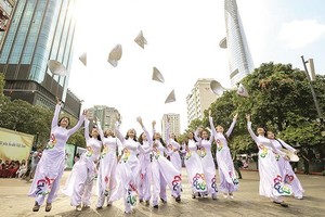 Contestants of the Charming Ao Dai Contest