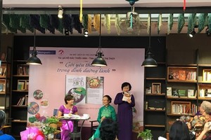A book event at Book Pedestrian Street in downtown HCM City. (Source: VNA)