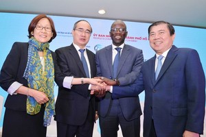 The conference aims to implement the program “Building an ecosystem of artificial intelligence (AI) application for 2019-2025 in HCMC". (Photo: SGGP)