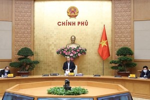 PM  Nguyen Xuan Phuc orders strict nationwide social distancing rules, starting April 1 (Photo: VNA)