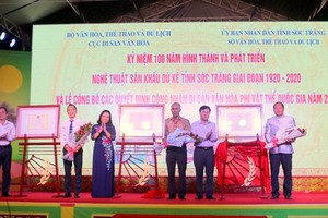 Announcement ceremony of the decision to recognize  three national intangible cultural heritages in Soc Trang Province
