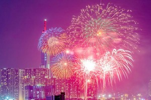 Spectacular firework display in HCMC (Photo: SGGP)