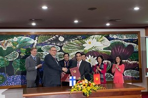 The signing of the bilateral Framework Agreement on the use of Public Sector Investment Facility (PIF) between Vietnam and Finland takes place on January 21. (Photo: Embassy of Finland in Hanoi)