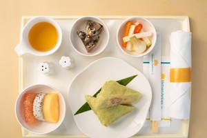VNA to serve Tet traditional foods on local flights