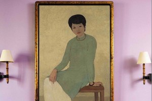 Oil painting entitled Portrait de Mademoiselle Phuong (Portrait of Mademoiselle Phuong) by painter Mai Trung Thu 