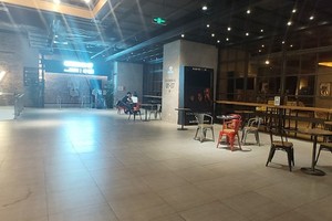 A closed movie theater due to the pandemic (Photo: SGGP)