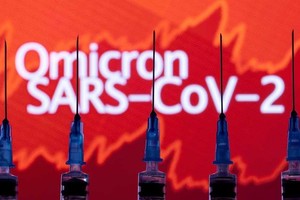 Vietnam reports first Omicron case, traveler from UK found infected