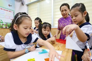 Students of the Nguyen Binh Khiem Primary School in District 1 