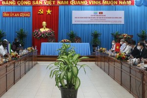 ​At the meeting (Photo: SGGP)