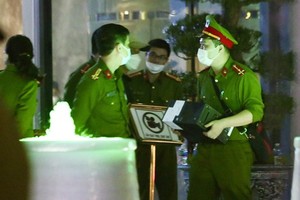 Police search FLC Group headquarters (Photo: VNA)