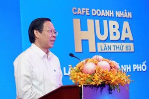 Chairman of the HCMC People’s Committee Phan Van Mai speaks at the event. (Photo: SGGP)