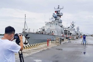 The documentary is filmed in 28 provinces and cities across the country.