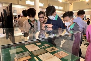 The exhibition aims to raise youth awareness on the national patriotic tradition and glororious history.