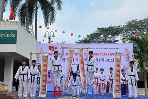A dancing performance at the opening ceremony (Photo: SGGP)