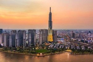 HCMC seeks ways to attract more remittances. (Photo: VNA)