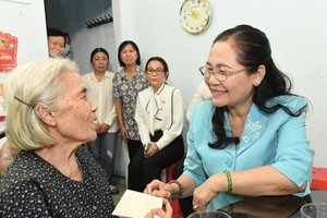 HCMC People’s Council Chairwoman visits Thi Nghe Nursing Home