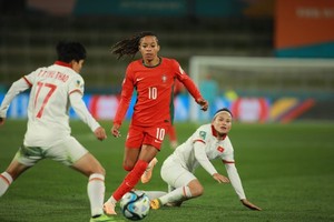 Vietnamese female players couldn’t make surprises before Portugal. (Photo: SGGP)