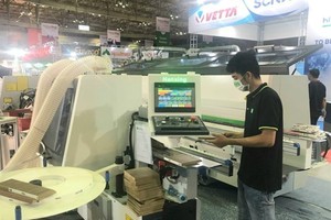 A booth at the 2022 Vietnam International Woodworking Industry Fair. This year's expo will be held in Ho Chi Minh from September 20 to 23. (Photo: VNA)