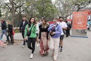 Vietnam receives 8.9 million foreign visitors in the first nine months of this year. (Photo: SGGP)