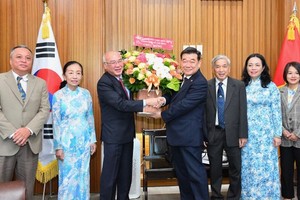 At the receiving ceremony (Photo: SGGP)