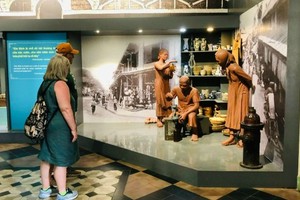 Tourists visit HCMC Museum on November 10. (Photo: SGGP)