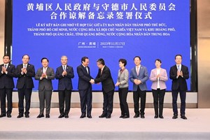 At the signing ceremony (Photo: SGGP)