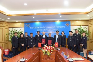 The 15th conference on Vietnam - China customs cooperation in anti-smuggling in Hanoi on November 23, 2023 (Photo: thoibaotaichinhvietnam.vn)