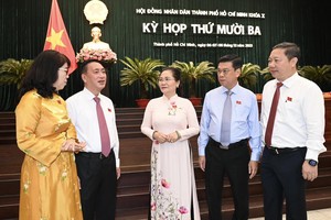 Delegates attend the 13th session of the 10th tenure People's Council of HCMC for the 2021-2026 term that was held on December 6. (Photo: SGGP)
