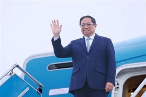 Prime Minister Pham Minh Chinh leaves Hanoi for Japan to attend the Commemorative Summit for the 50th Year of ASEAN-Japan Friendship and Cooperation. (Photo: VNA)