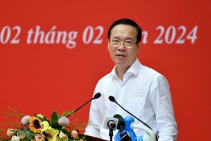 State President Vo Van Thuong extends warm Tet greetings in Thu Duc City. (Photo: SGGP)