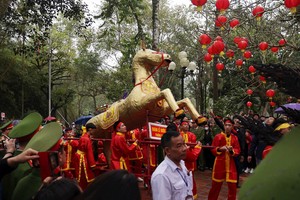 The Saint Giong Festival 2024 opens at the Special National Monument of Soc Temple in Soc Son District in Hanoi on February 15 (the 6th day of the first month of the lunar calendar). (Photo: SGGP)