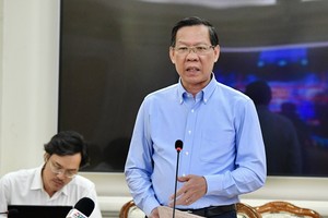 Chairman of the HCMC People's Committee, Phan Van Mai asks activities celebrating the 50th anniversary of southern liberation and national reunification (April 30, 1975-2025) to be carried out at the beginning of this year. (Photo: SGGP)