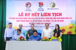 At the signing ceremony (Photo: SGGP)