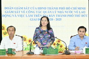 Chairwoman of the HCMC People's Council Nguyen Thi Le speaks at the event. (Photo: SGGP)