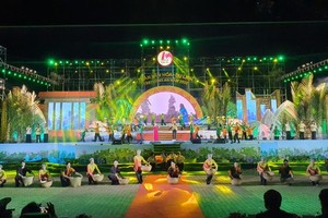 An art performance in the opening ceremony of the first Long An Culture and Tourism Week (Photo: SGGP)