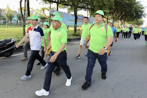 Thu Duc City's leaders attend the charity walk 2023. (Photo: SGGP)